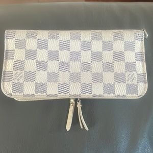 Louis Vuitton Damien white wallet large